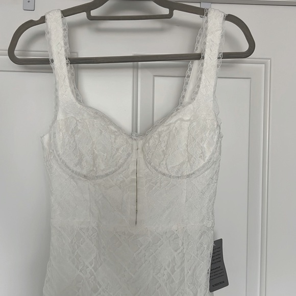 ASTR The Label White Lace Corset Midi Dress with Slit - Picture 3 of 3